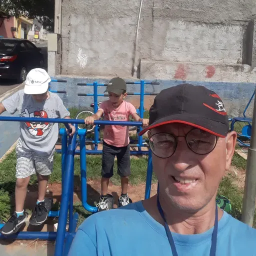 Vc é rigido como um galho seco ou é flexivel como um galho novo ao vento?