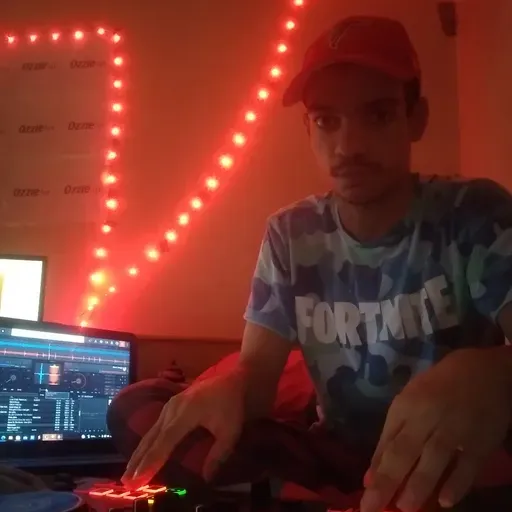 Sunday Night Mixtape W/ DJ BashBot