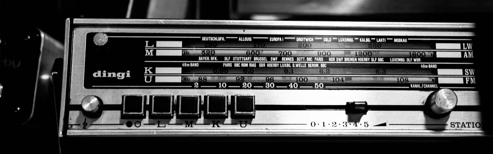 Retroswara Radio