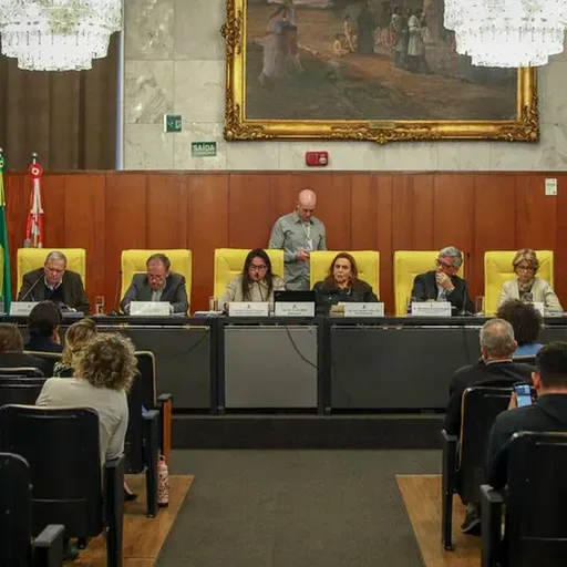 28.05.2026 = SECRETARIA DE SAÚDE PRESTOU CONTAS À COMISSÃO DO SETOR NA CAMARA DE SP