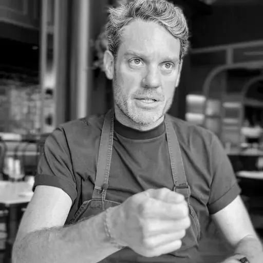 S2-23. Le Bistrot de JAN - Giles Edwards