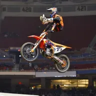 «После клетчатого флага». Сезон 2022 года. Эпизод 15