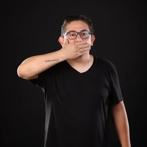 Ricardo aprendió a caminar entre el éxito y el fracaso