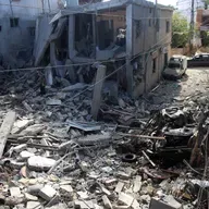 Israel, Hezbollah continue trading attacks despite ceasefire deal