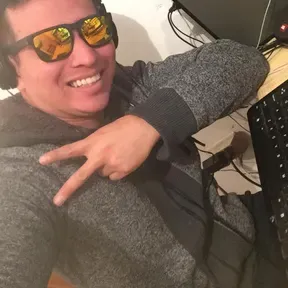 Risa Radio Online
