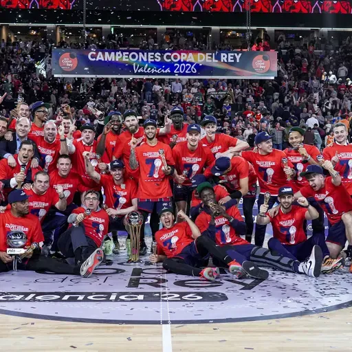 Tirando a Fallar: el Baskonia vuelve por la puerta grande y gana la Copa diecisiete años después