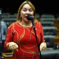 PF diz que deputada do Ceará usava influência política para viabilizar acordos com o INSS