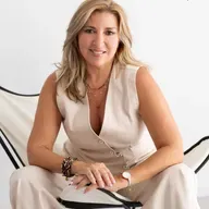 Divas like us: Jeanette