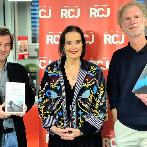 Amaury da Cunha pour le livre « Cœur bleu, voyage en Bretagne » et Edouard Launet, pour le livre « Victor à Bâbord, dans le sillage de Victor Hugo sur un voilier de 6 mètres »