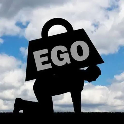 Os males do ego e da hipocrisia
