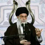 کار ضحاک تمام است