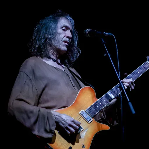 El Faro | Robe Iniesta