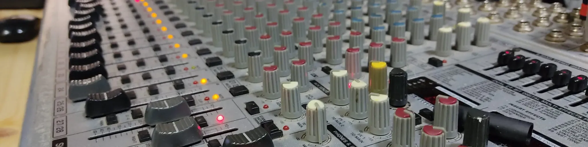 Neftali Radio 90.5 FM