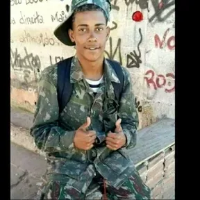 JR sucessada