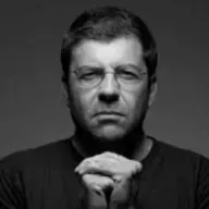 #45 “Sarajevo, 25 anos, com Fernando Costa Netto”