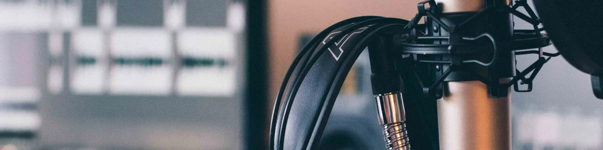 AKONO RADIO