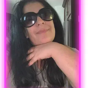 Cantora Lina Travassos