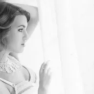 MI VECINA. De Abraham Mateo. Interpreta: Ivan Degay