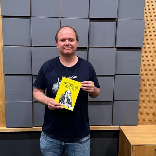 Labākā grāmata latviski par šahu nešahistiem. Andra Tihomirova “Eksčempions. Mihails Tāls”