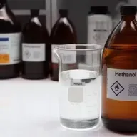 Brasil registra 102 suspeitas intoxicação por metanol; 11 casos são confirmados