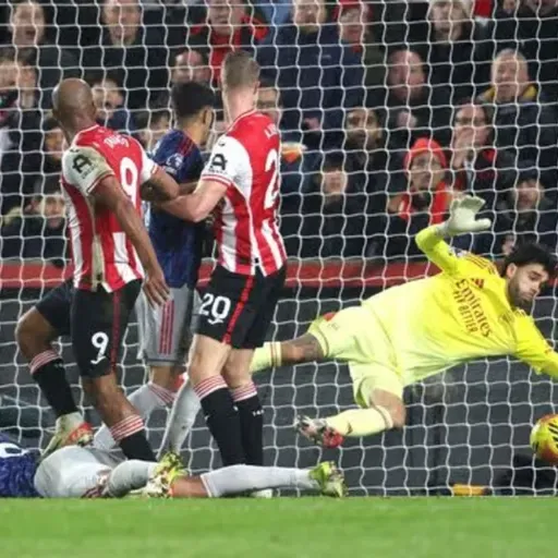 Ман Сіті в погоні за Арсеналом, Ман Юнайтед вперше не виграє за Карріка