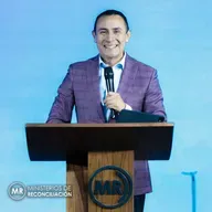 •Matrimonio y Tupperware… el diseño de Dios.•