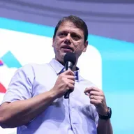 Tarcísio diz não ter pressa e que direita pode definir nome para 2026 'até março'