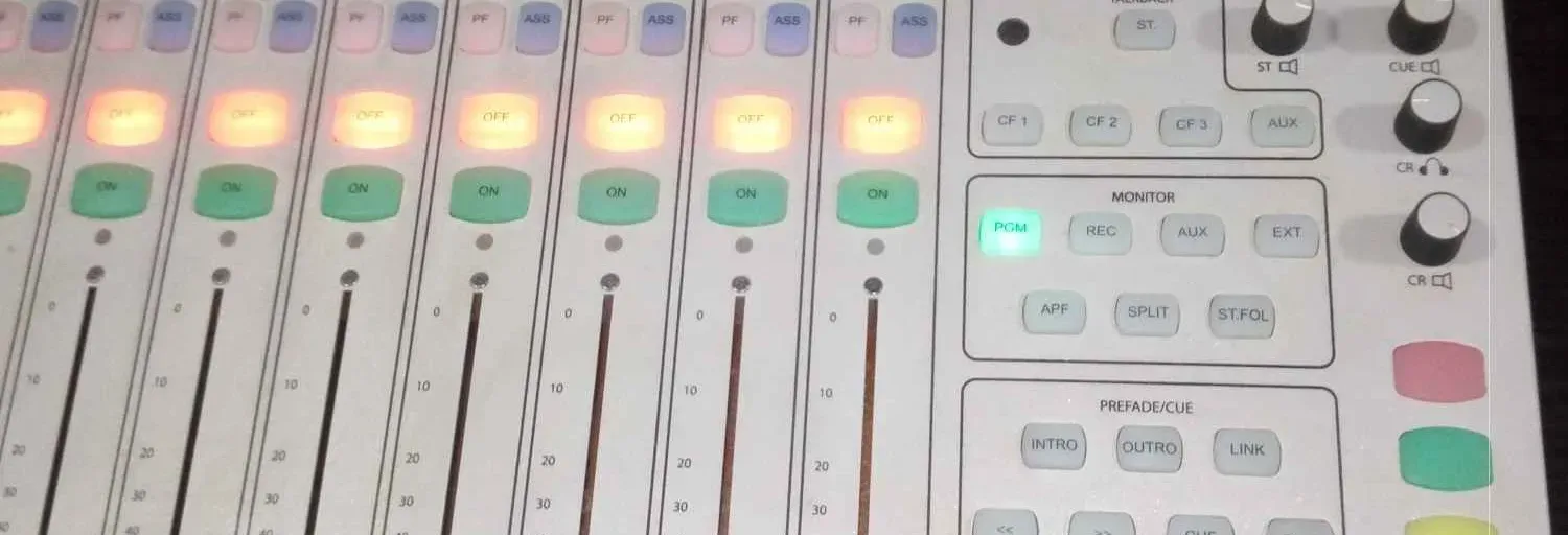 Correct FM 100.7 Kano (MY RADIO)