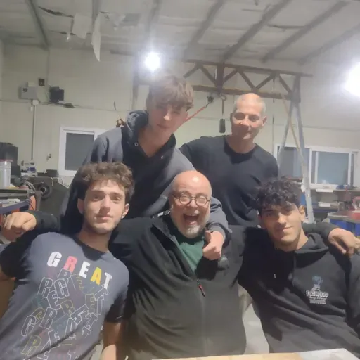 Transforman y logran un auto eléctrico