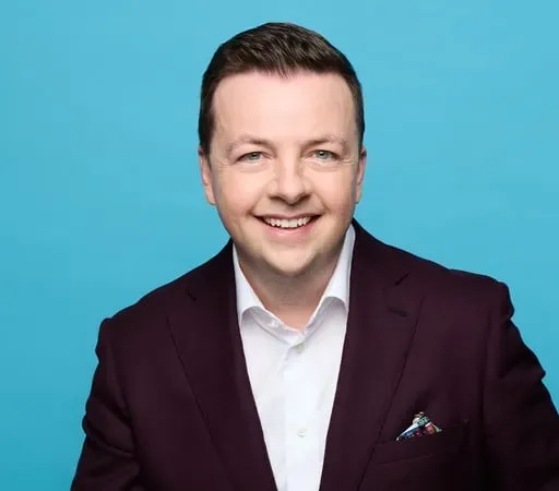 Twink to meet the DG, and get the sanitiser out for Scrabble - Oliver's take