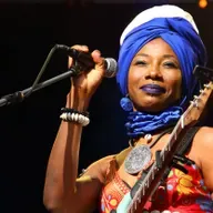 Fatoumata Diawara  Roberto Fonseca Live at Baloise Session 2014.mp3