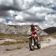 Paulo Gonçalves sobe a 2.º da geral e é aposta lusa à vitória no Dakar 2015