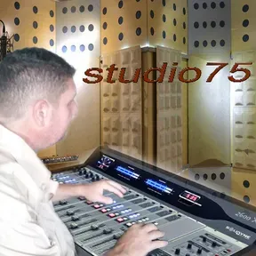 STUDIO75