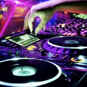 RADIO CROMA