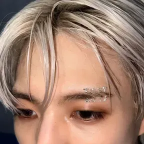 LEE FM