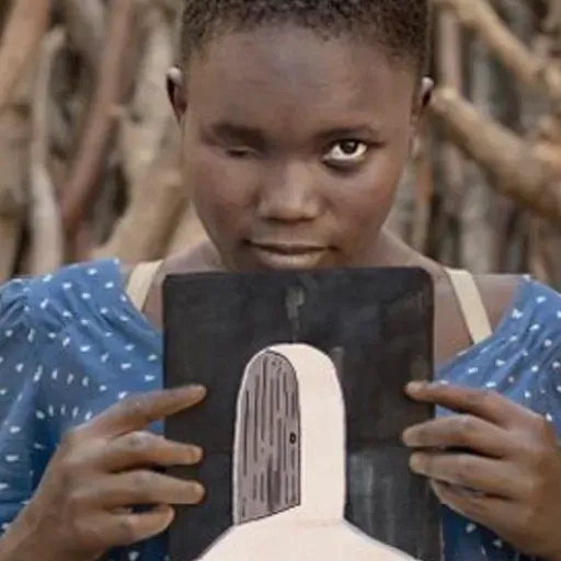 'Niños esclavos, la puerta de atrás', el documental que trata la realidad de los niños africanos