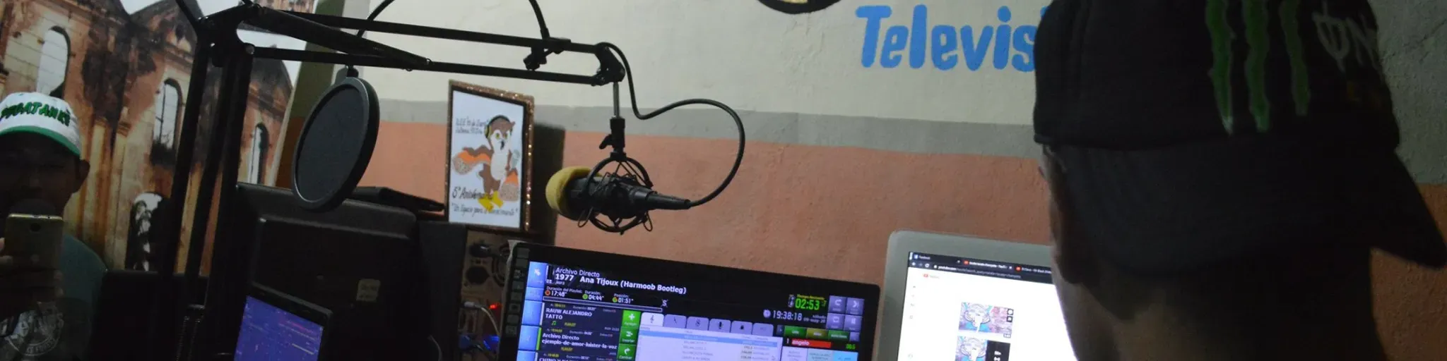Extrema 93.3 FM