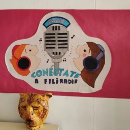 "Conéctate con Filiradio"