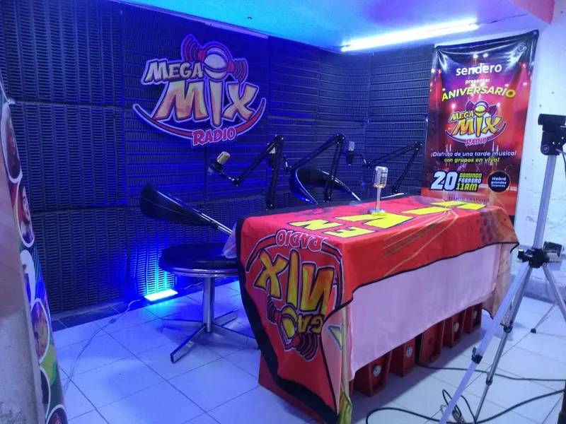 Mega Mix Radio Mexico