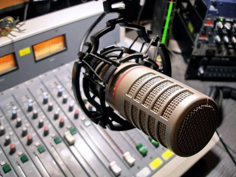 XPECTRO RADIO "CON MÁS FLOW"  | MADRID | La Radio del Reggaeton 24h