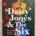 Daisy Jones & The Six - a turnê The Numbers (1976-7) - capitulo 4-7