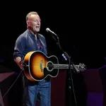 Hungerthon continues with support from artists such as Bruce Springsteen